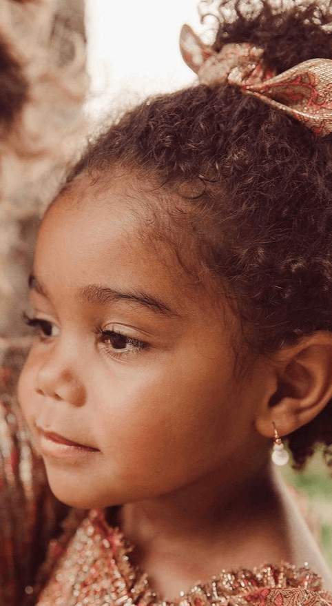 Boucles d'oreilles enfant nacre naturelle sequin les chanceuses - emma'bulle